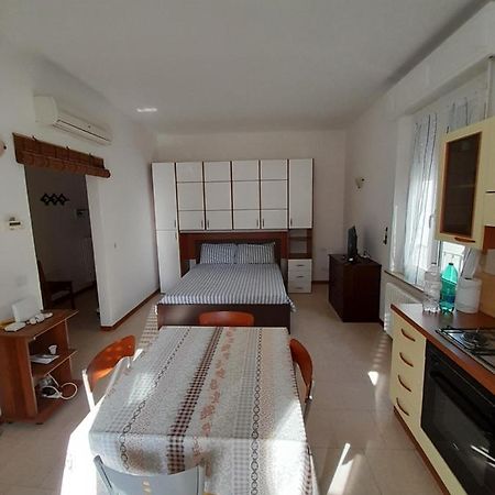 Appartement Breve Ristoro à Parme Extérieur photo