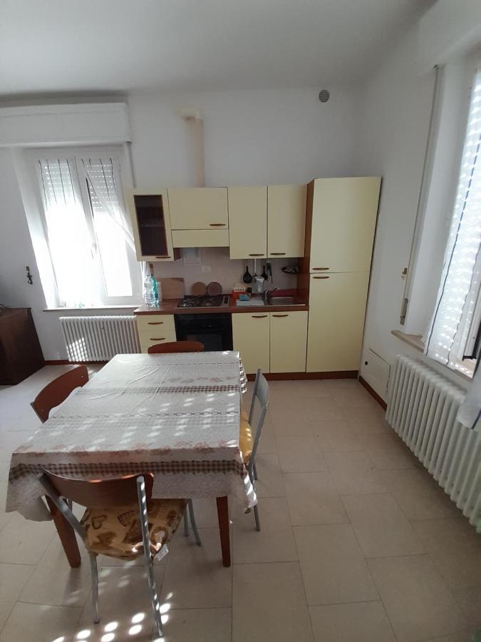 Appartement Breve Ristoro à Parme Extérieur photo